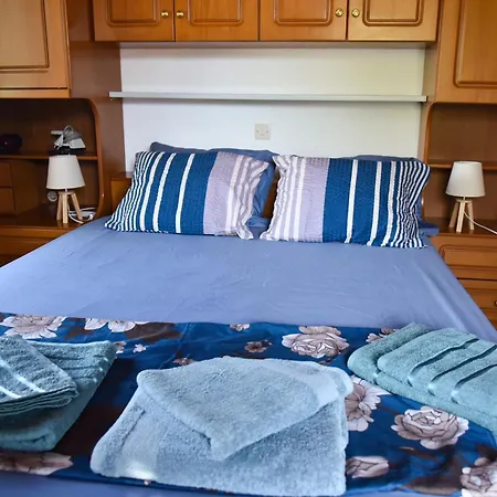 Beachfront House Thalassography