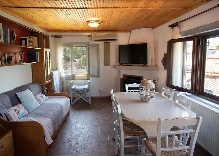 Beachfront House Thalassography 度假居 Diaporos