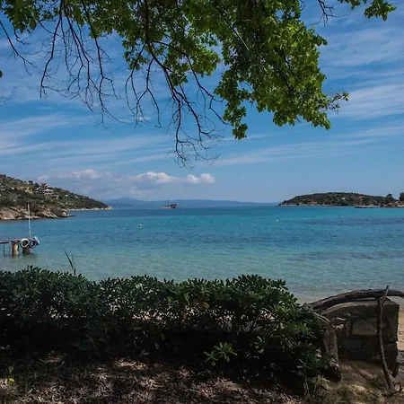 Case de vacanță Beachfront House Thalassography *